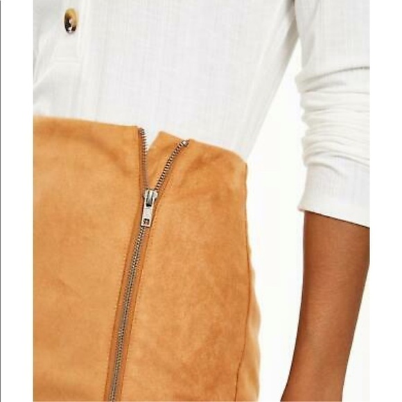 𝅺NWT skirt - Picture 2 of 6